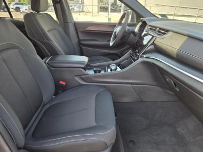 Used 2025 Jeep Grand Cherokee Laredo X 4x2  in ,  32