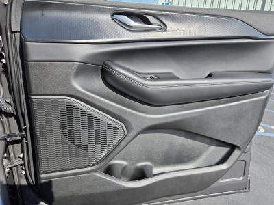 Used 2025 Jeep Grand Cherokee Laredo X 4x2  in ,  33