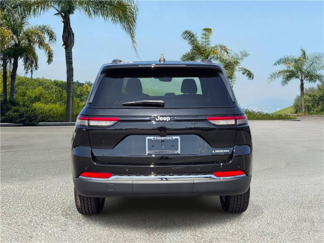 New 2026 Jeep Grand Cherokee Laredo 4x2  in ,  4