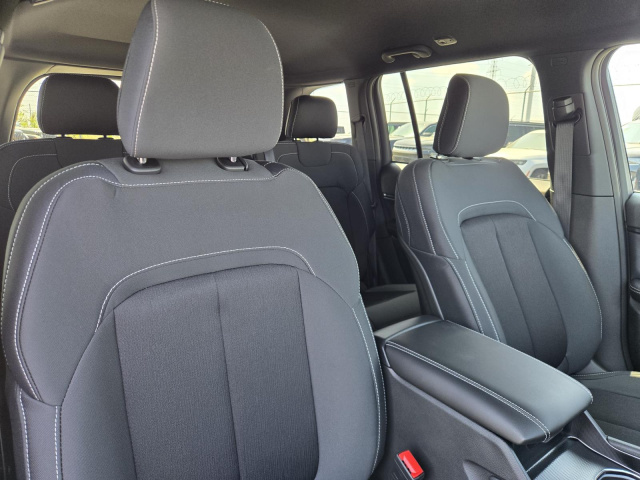 New 2026 Jeep Grand Cherokee Laredo 4x2  in ,  31