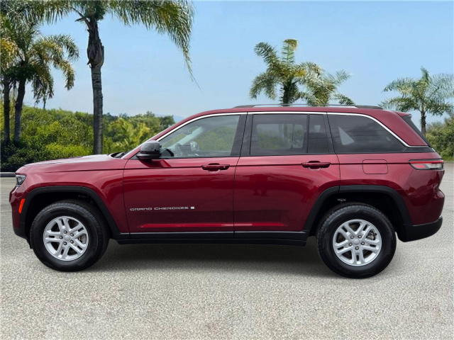 Used 2023 Jeep Grand Cherokee Laredo 4x2  in ,  2