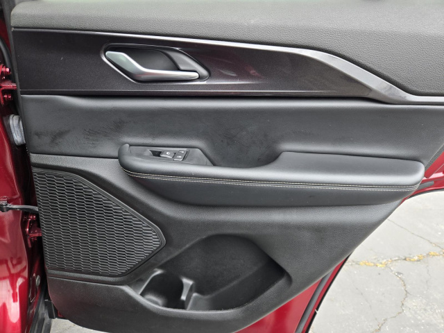 Used 2023 Jeep Grand Cherokee Laredo 4x2  in ,  29