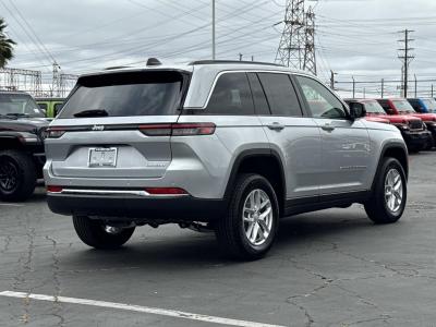 New 2026 Jeep Grand Cherokee Laredo 4x2  in ,  3