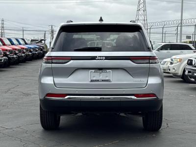 New 2026 Jeep Grand Cherokee Laredo 4x2  in ,  4