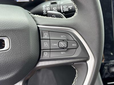 New 2026 Jeep Grand Cherokee Laredo 4x2  in ,  8
