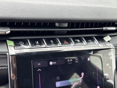 New 2026 Jeep Grand Cherokee Laredo 4x2  in ,  14
