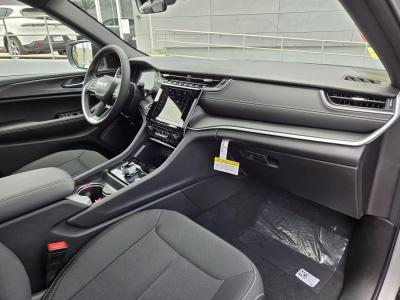 Used 2025 Jeep Grand Cherokee Laredo X 4x2  in ,  31
