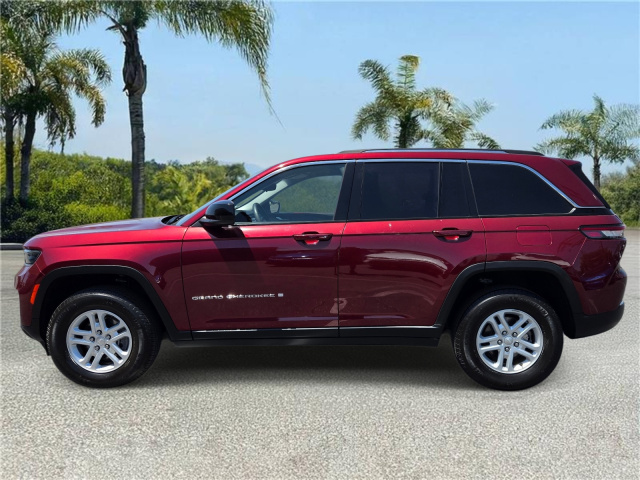 Used 2023 Jeep Grand Cherokee Laredo 4x2  in ,  2