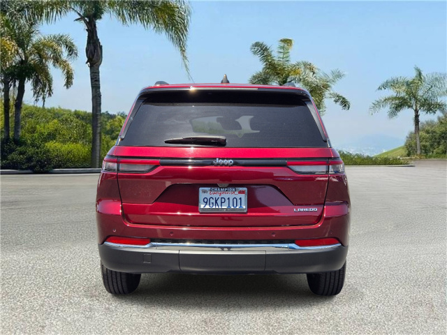 Used 2023 Jeep Grand Cherokee Laredo 4x2  in ,  5