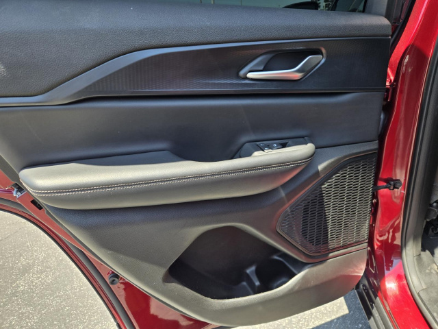 Used 2023 Jeep Grand Cherokee Laredo 4x2  in ,  24