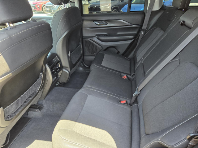 Used 2023 Jeep Grand Cherokee Laredo 4x2  in ,  25