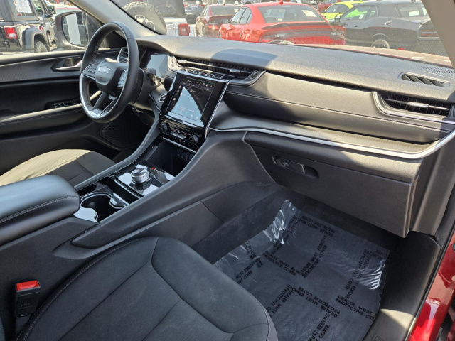 Used 2023 Jeep Grand Cherokee Laredo 4x2  in ,  30