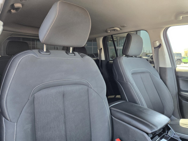 Used 2023 Jeep Grand Cherokee Laredo 4x2  in ,  32