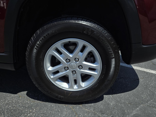 Used 2023 Jeep Grand Cherokee Laredo 4x2  in ,  35