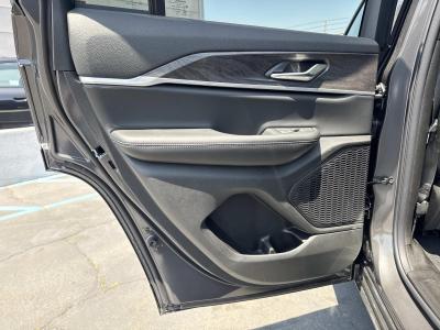 New 2026 Jeep Grand Cherokee Laredo Altitude 4x2  in ,  24