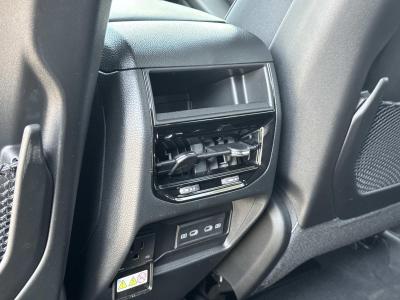 New 2026 Jeep Grand Cherokee Laredo Altitude 4x2  in ,  26