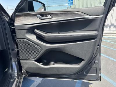 New 2026 Jeep Grand Cherokee Laredo Altitude 4x2  in ,  30