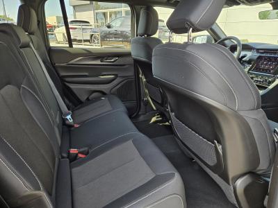 New 2026 Jeep Grand Cherokee Laredo X 4x4  in ,  27