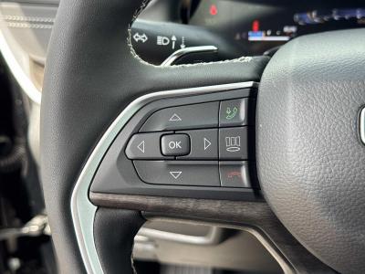 New 2026 Jeep Grand Cherokee Laredo Altitude 4x4  in ,  7