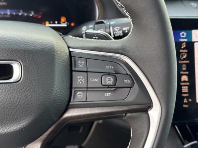 New 2026 Jeep Grand Cherokee Laredo Altitude 4x4  in ,  8