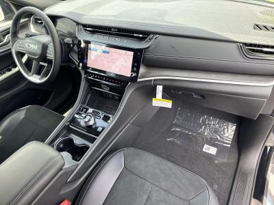 New 2026 Jeep Grand Cherokee Laredo Altitude 4x4  in ,  33