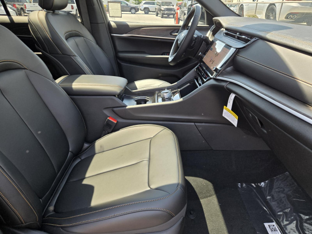 New 2026 Jeep Grand Cherokee 85th Anniversary Edition 4x4  in ,  31