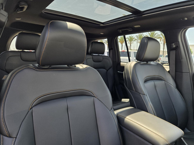 New 2026 Jeep Grand Cherokee 85th Anniversary Edition 4x4  in ,  32