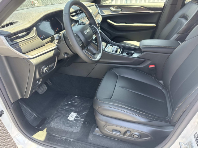 New 2026 Jeep Grand Cherokee 85th Anniversary Edition 4x4  in ,  21