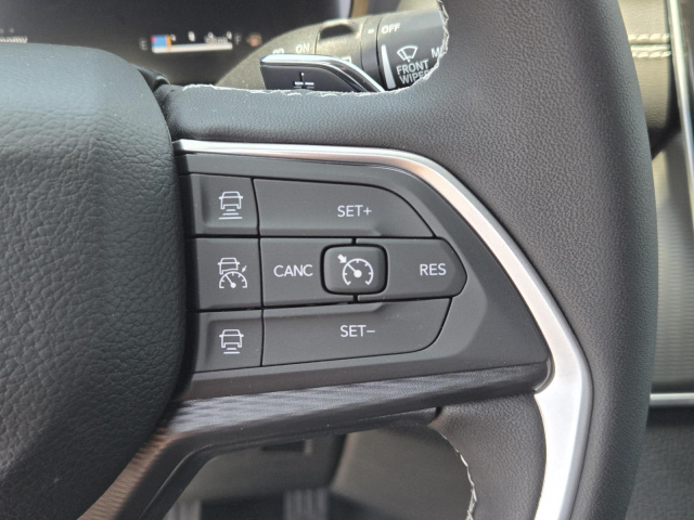 New 2026 Jeep Grand Cherokee L Laredo 4x2  in ,  16