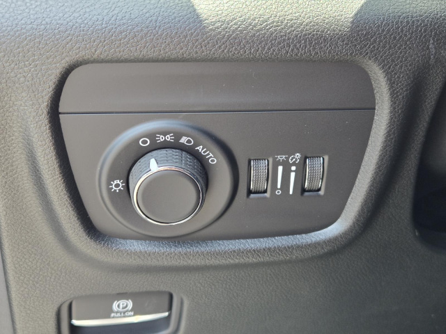 New 2026 Jeep Grand Cherokee L Laredo 4x2  in ,  17