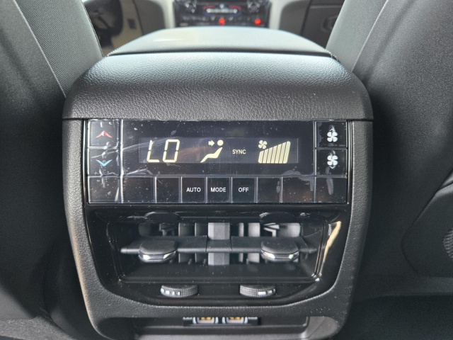 New 2026 Jeep Grand Cherokee L Laredo 4x2  in ,  25