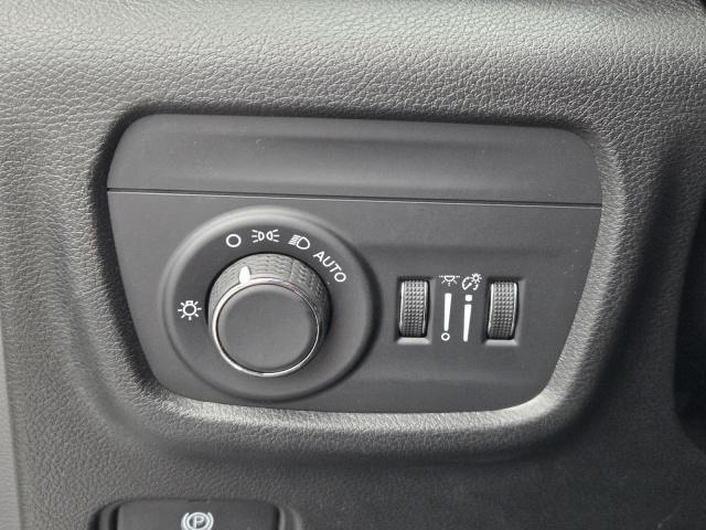 Used 2023 Jeep Grand Cherokee L Laredo 4x2  in ,  18