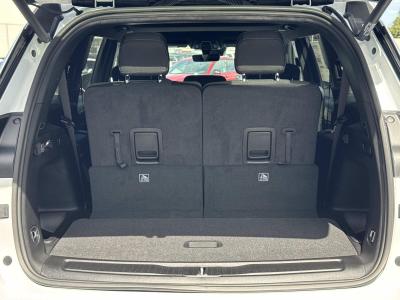 New 2026 Jeep Grand Cherokee L Laredo X 4x2  in ,  28