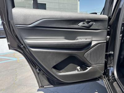 New 2026 Jeep Grand Cherokee L Laredo 4x2  in ,  23