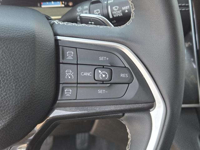 Used 2023 Jeep Grand Cherokee L Laredo 4x2  in ,  17