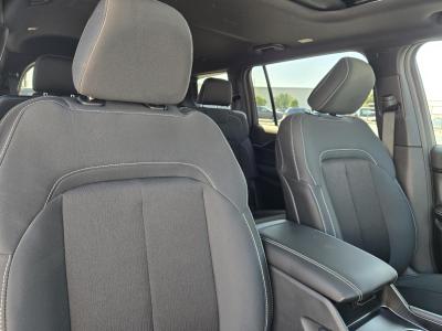 New 2026 Jeep Grand Cherokee L Laredo X 4x2  in ,  33