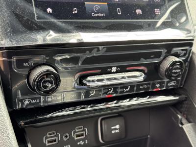 New 2026 Jeep Grand Cherokee L Laredo 4x2  in ,  15