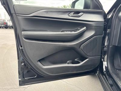 New 2026 Jeep Grand Cherokee L Laredo 4x2  in ,  19