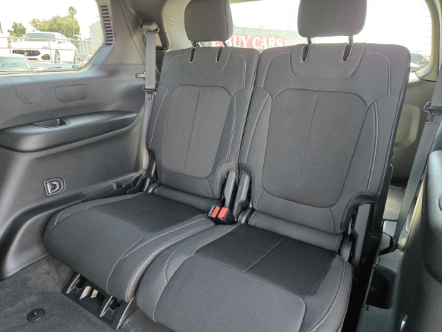 New 2026 Jeep Grand Cherokee L Laredo 4x2  in ,  26