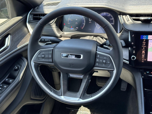 New 2026 Jeep Grand Cherokee L Laredo Altitude 4x2  in ,  6