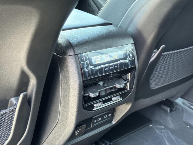 New 2026 Jeep Grand Cherokee L Laredo Altitude 4x2  in ,  27