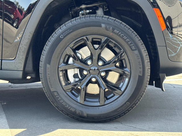 New 2026 Jeep Grand Cherokee L Laredo Altitude 4x2  in ,  34