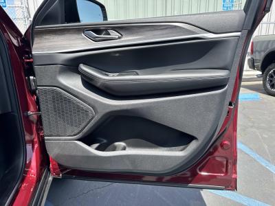 New 2026 Jeep Grand Cherokee L Laredo Altitude 4x2  in ,  31