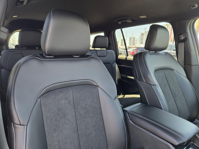New 2026 Jeep Grand Cherokee L Laredo Altitude 4x4  in ,  33