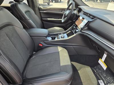 New 2026 Jeep Grand Cherokee L Laredo Altitude 4x4  in ,  34