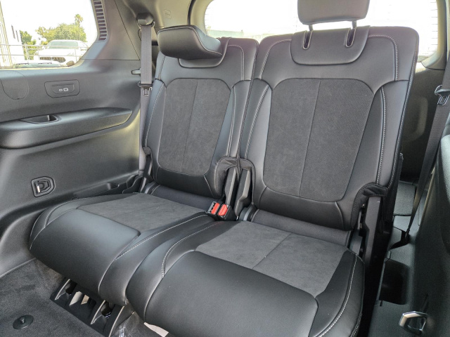 New 2026 Jeep Grand Cherokee L Laredo Altitude 4x4  in ,  27