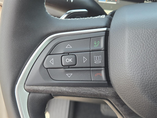 New 2026 Jeep Grand Cherokee L Laredo Altitude 4x4  in ,  16