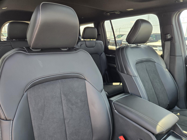 New 2026 Jeep Grand Cherokee L Laredo Altitude 4x4  in ,  34