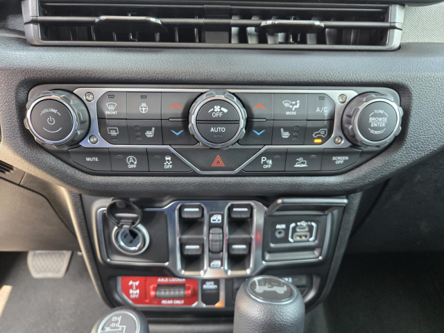 New 2026 Jeep Wrangler Willys 4 Door 4x4  in ,  12