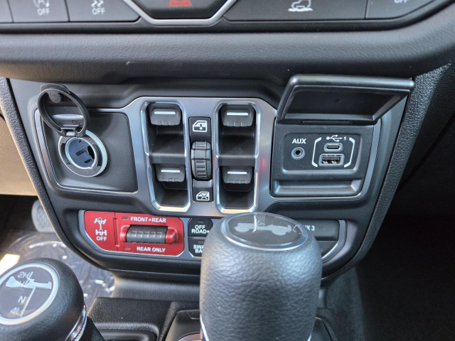 New 2026 Jeep Wrangler Rubicon 4 Door 4x4  in ,  13